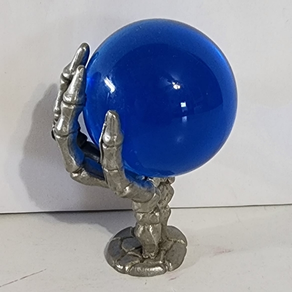 Vintage Spoontiques Pewter Skeleton Hand Holding Blue Crystal Ball - Picture 4 of 7